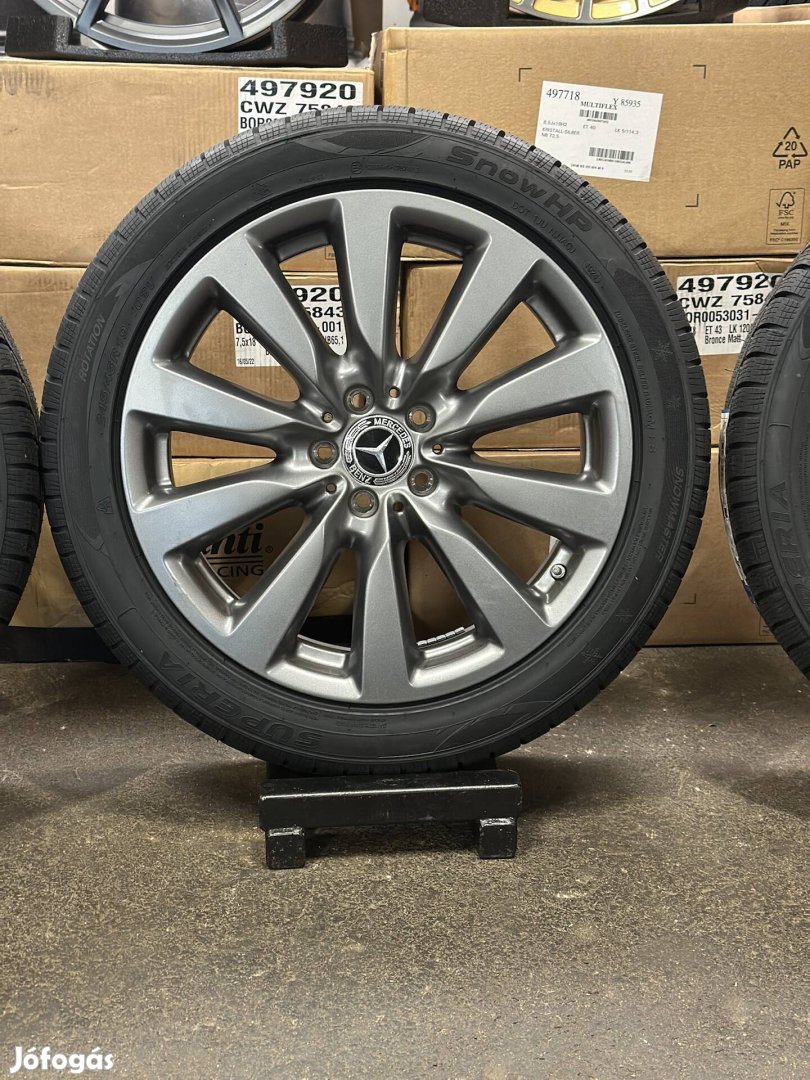 Mercedes gyári 19zoll alufelnik Új 245/45 R19 téli gumikkal