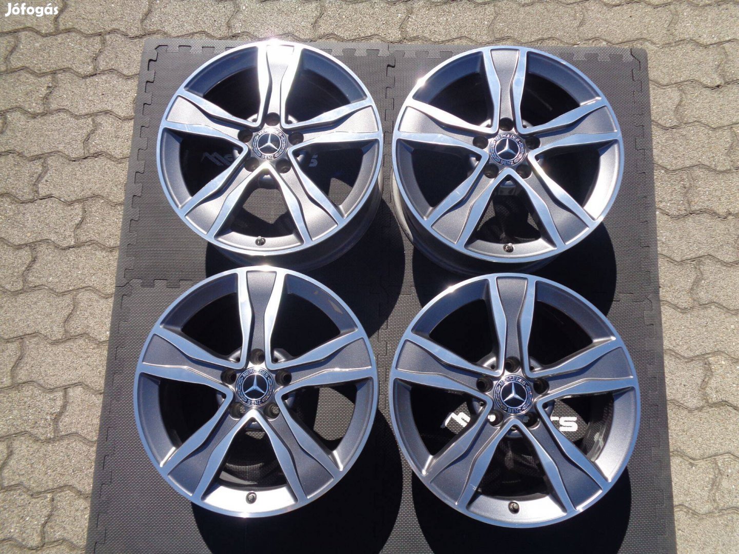 Mercedes gyári alufelni 17-es szenzorral, grafit-polir újszerűen eladó