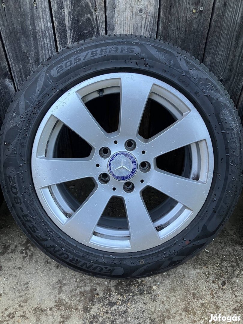 Mercedes gyári alufelni gumikkal!