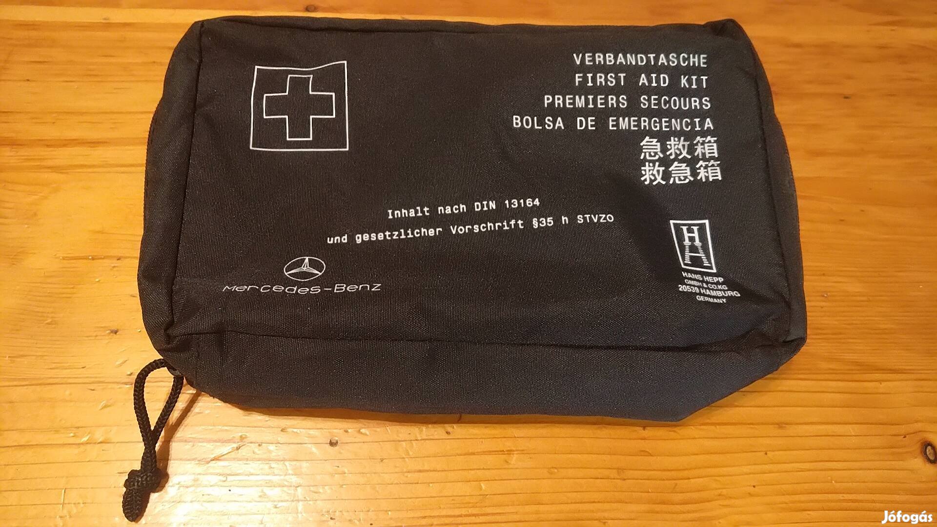 Mercedes gyári elsősegély csomag tartó