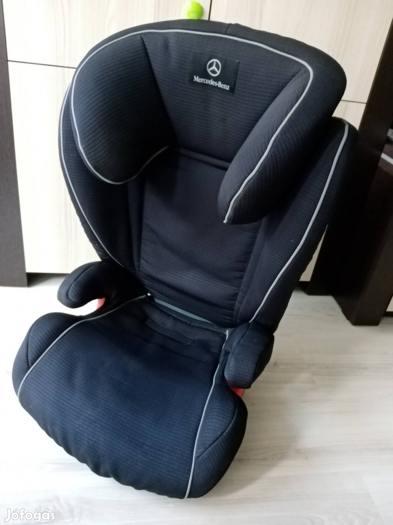 Mercedes gyári gyerekülés 15-36kg Isofix