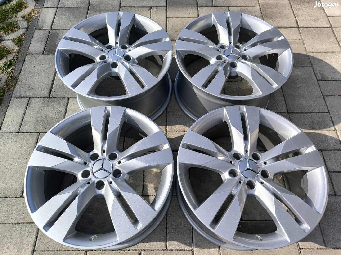 Mercedes gyári kétszéles alufelni 18"