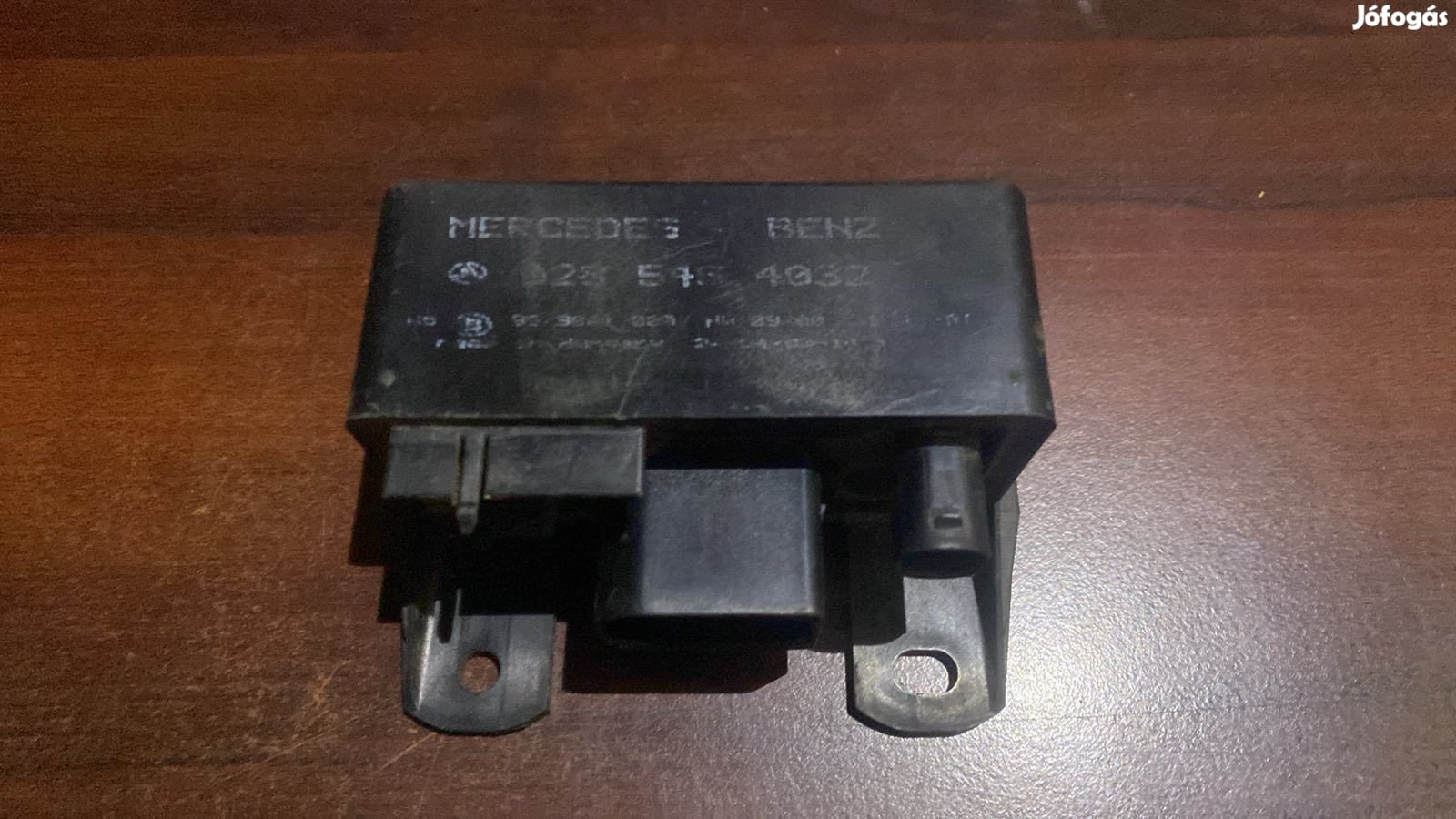 Mercedes izzítórelé 6 hengeres A0285454032 eladó