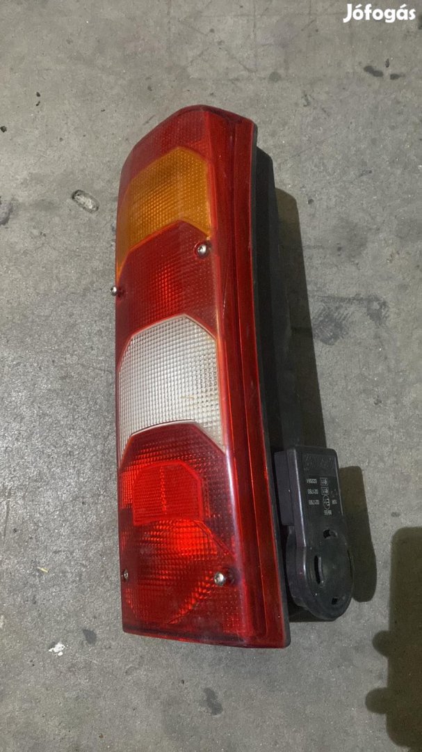 Mercedes jobb hátsó lámpa A0035446303, A0035441803 eladó
