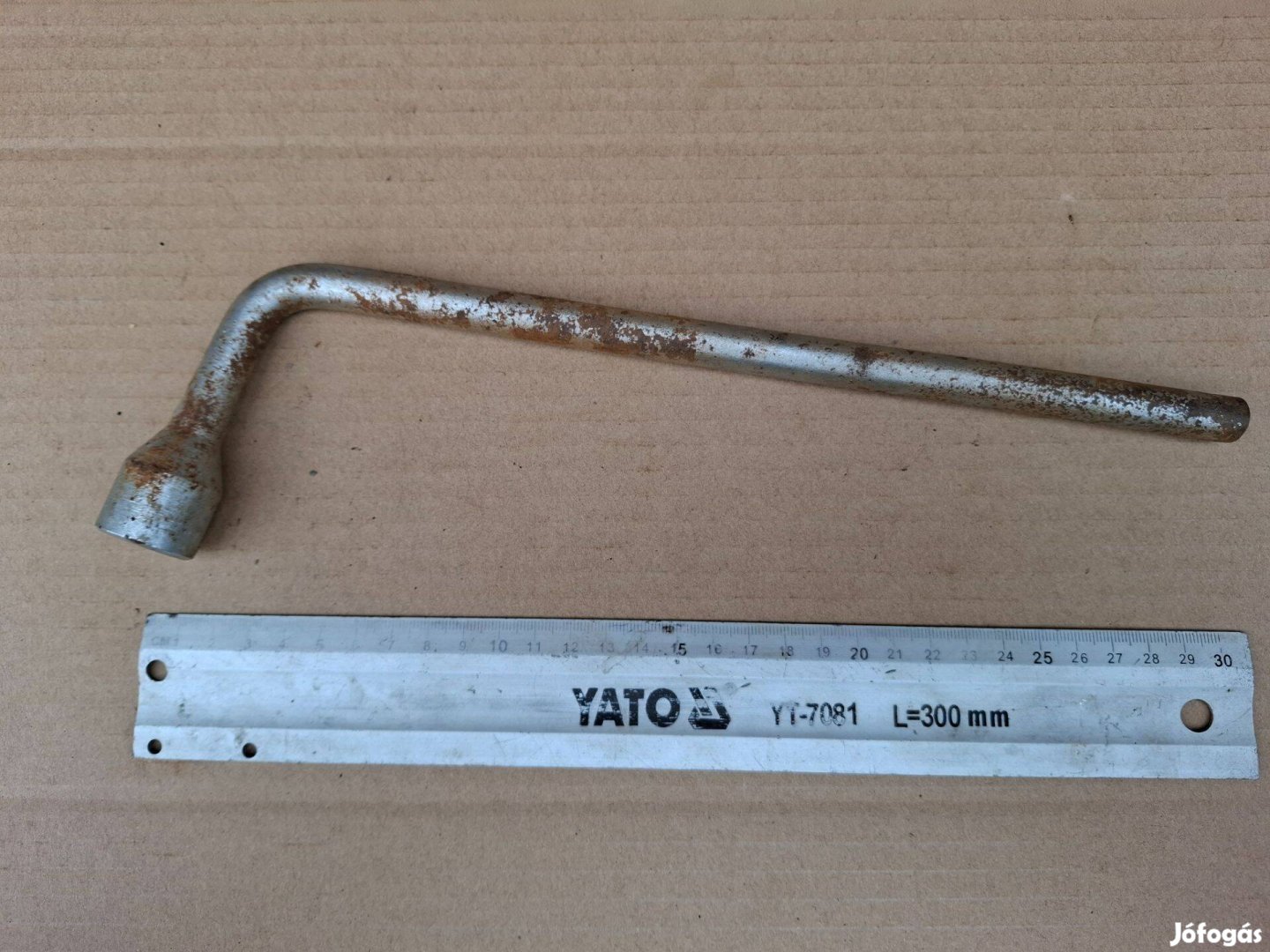 Mercedes kerékkulcs 17mm