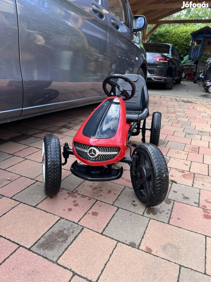 Mercedes lábbal hajtható gokart 