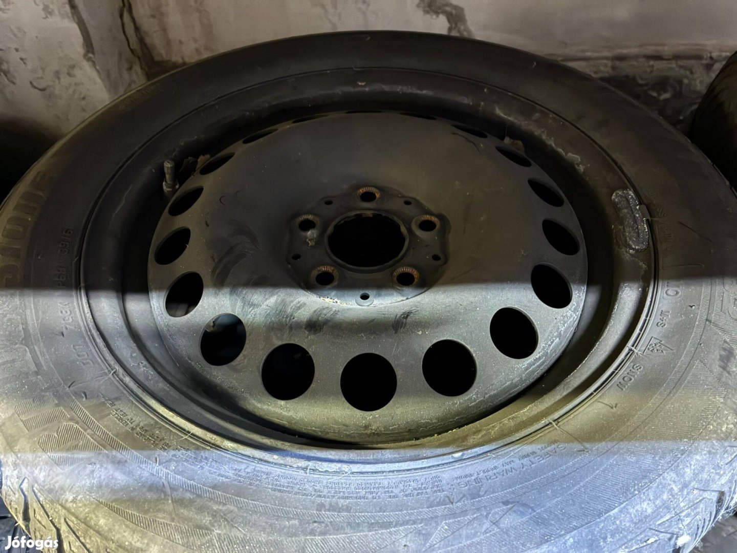 Mercedes télikerék szett 205/55R16 Bridgestone téligumikkal szenzoros