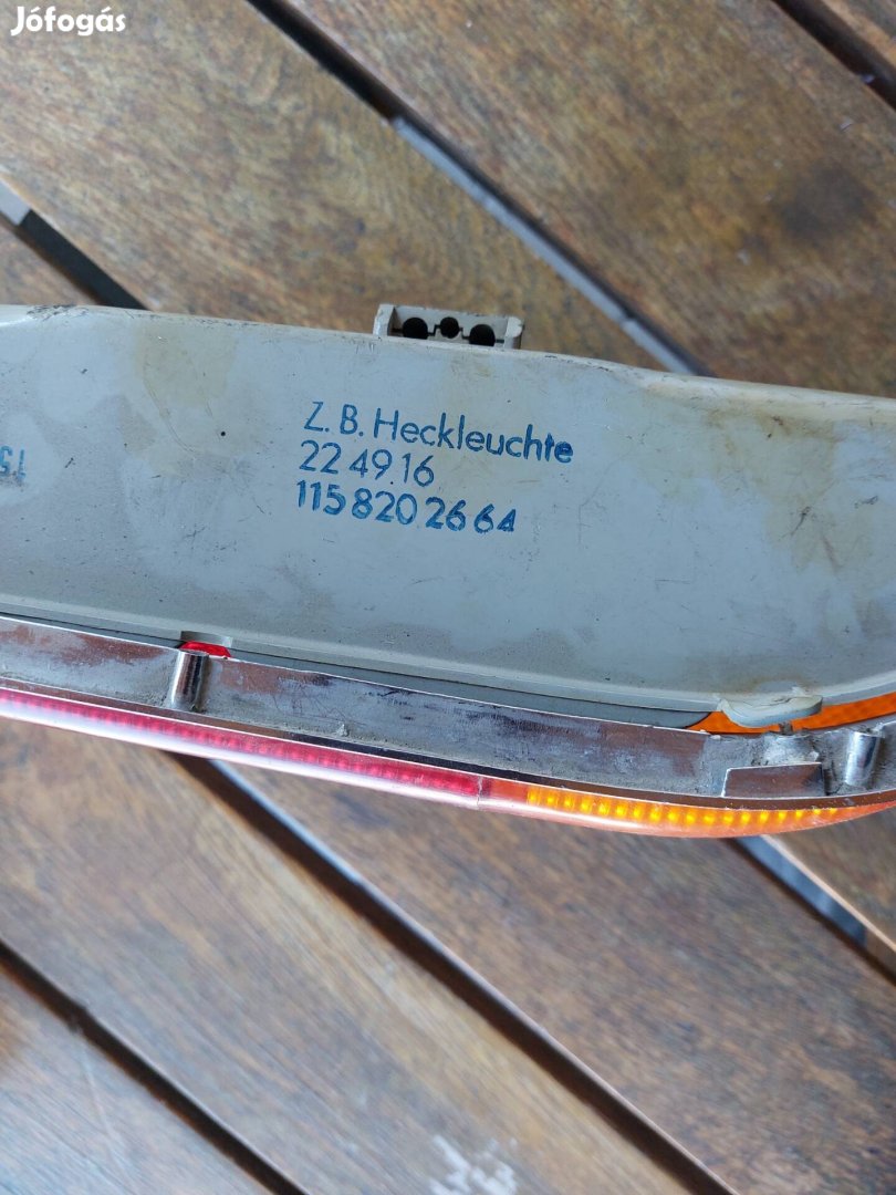 Mercedes w115 jobb hátsó lámpa 1158202664  
