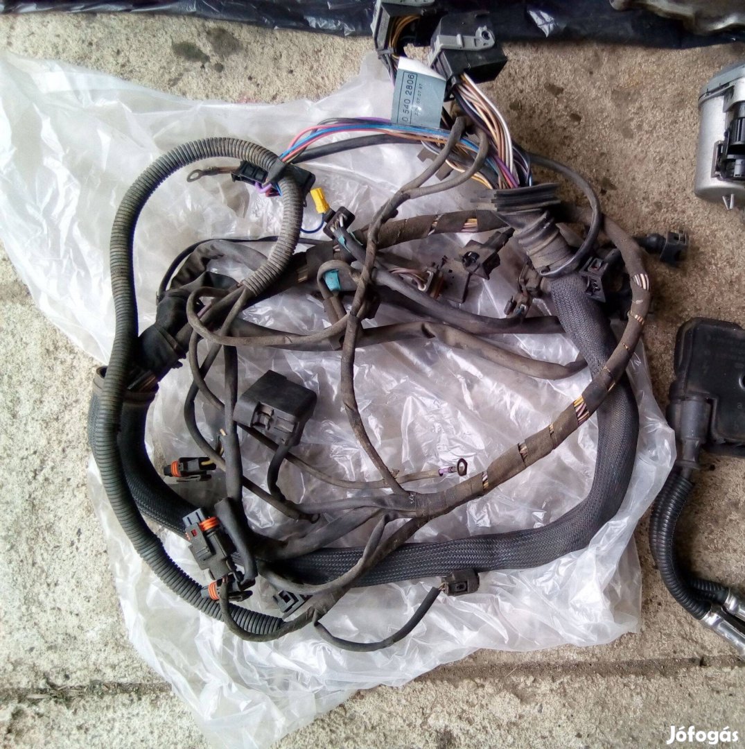 Mercedes w210 240 V6 motortér kábelköteg. (1998)