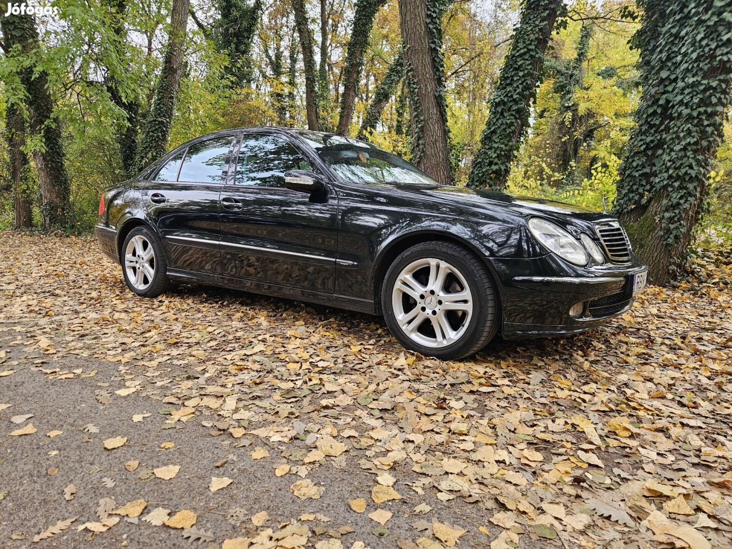 Mercedes w211 alufelni szett Michelin 23 év végi gumikkal 