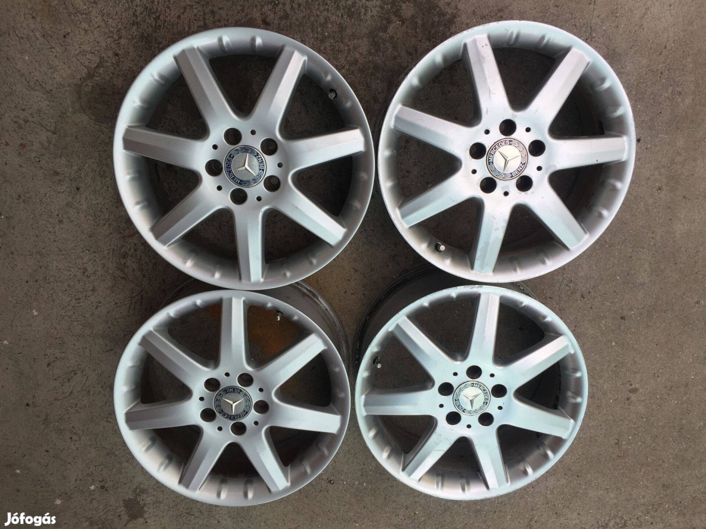 Mercedesz gyári alufelni 17 colos eladó!