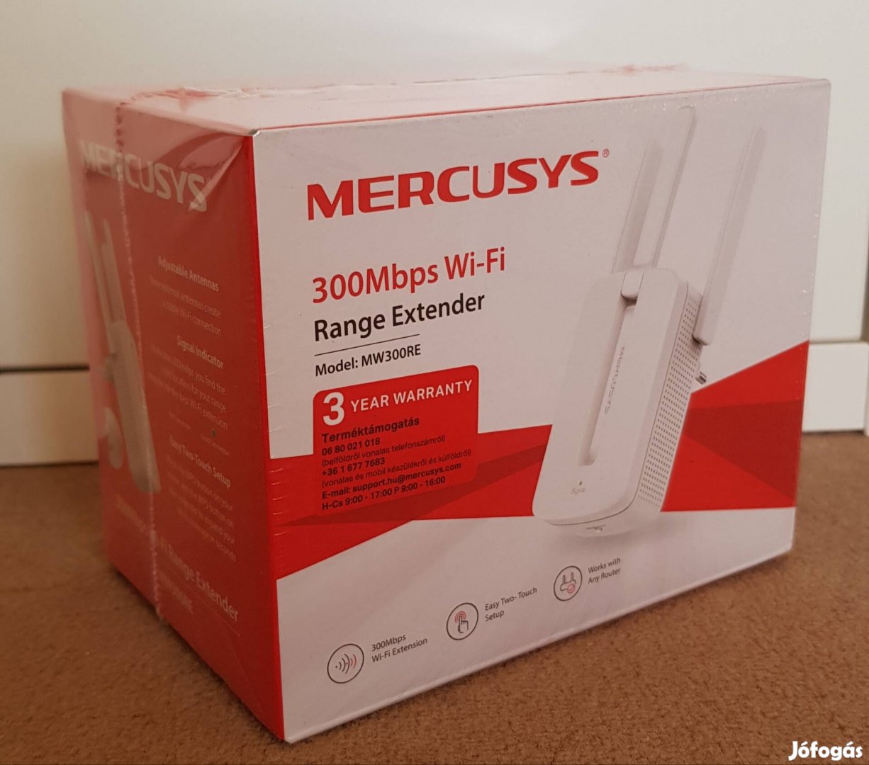 Mercusys 300 mbps Wi-Fi jelerősitő.