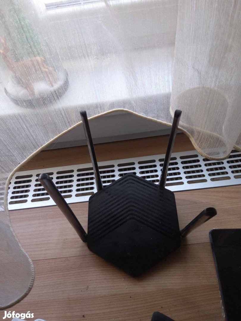 Mercusys MR60X kétsávos Wi-Fi 6 AX1500 router, Gigabit LAN, fekete