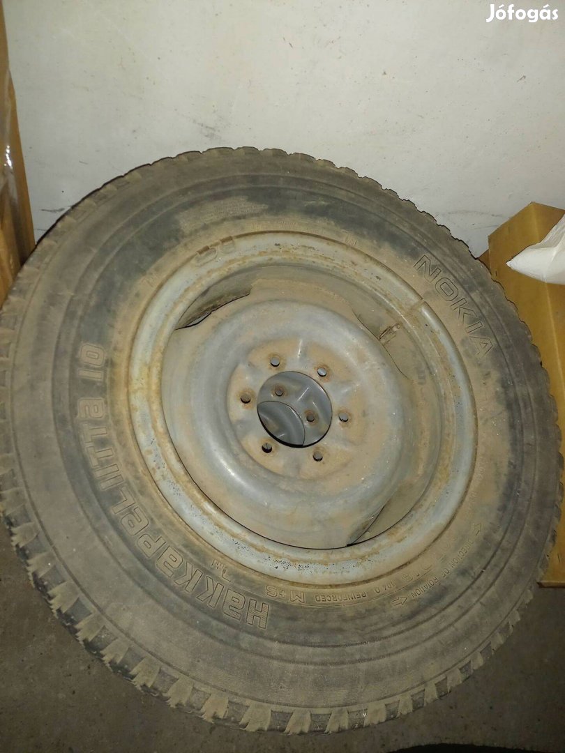 Merevhidas Toyota Hilux Land Cruiser felni garnitúra