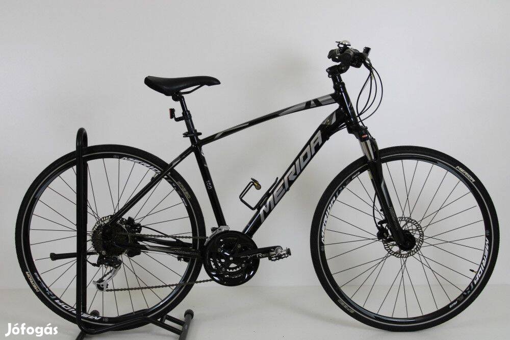 Merida Crossway 100 28"-os Trekking kerékpár, 48cm/S-M