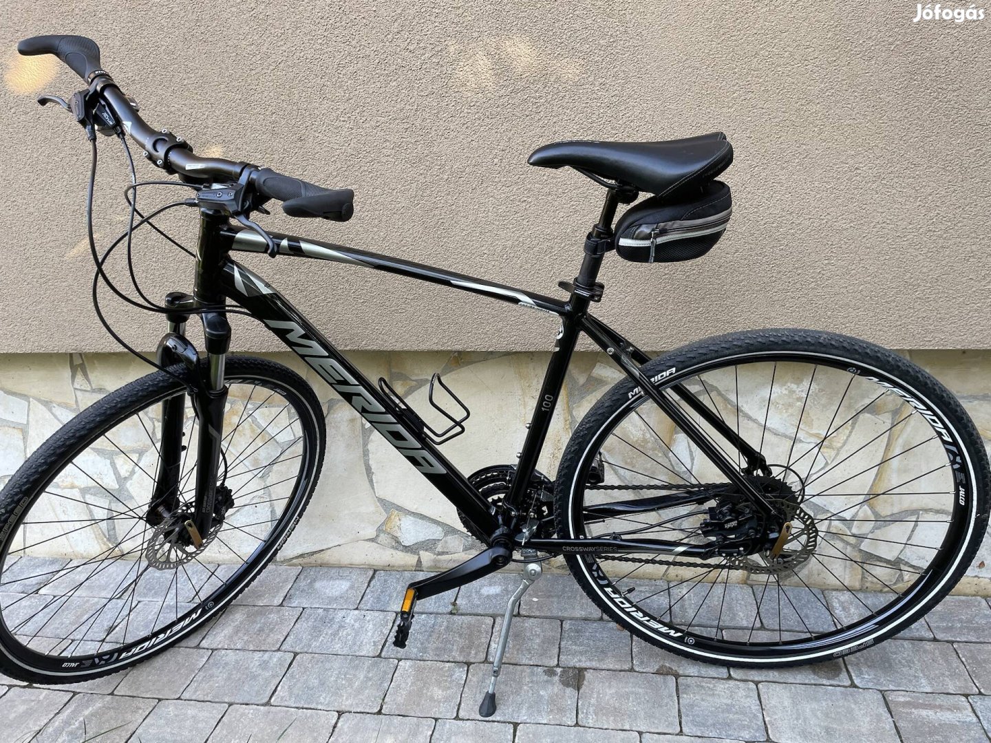 Merida Crossway crosstrekking tárcsafékkel 28"