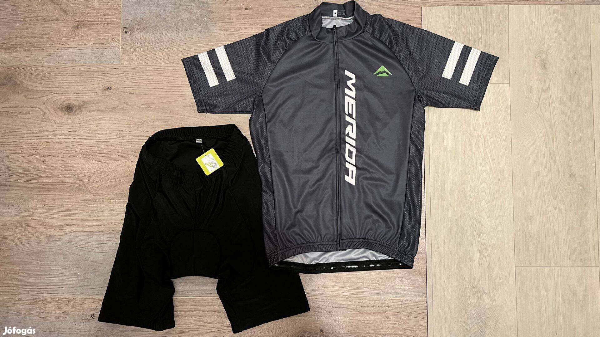 Merida kerékpáros mez, felső nadrág M-L, új