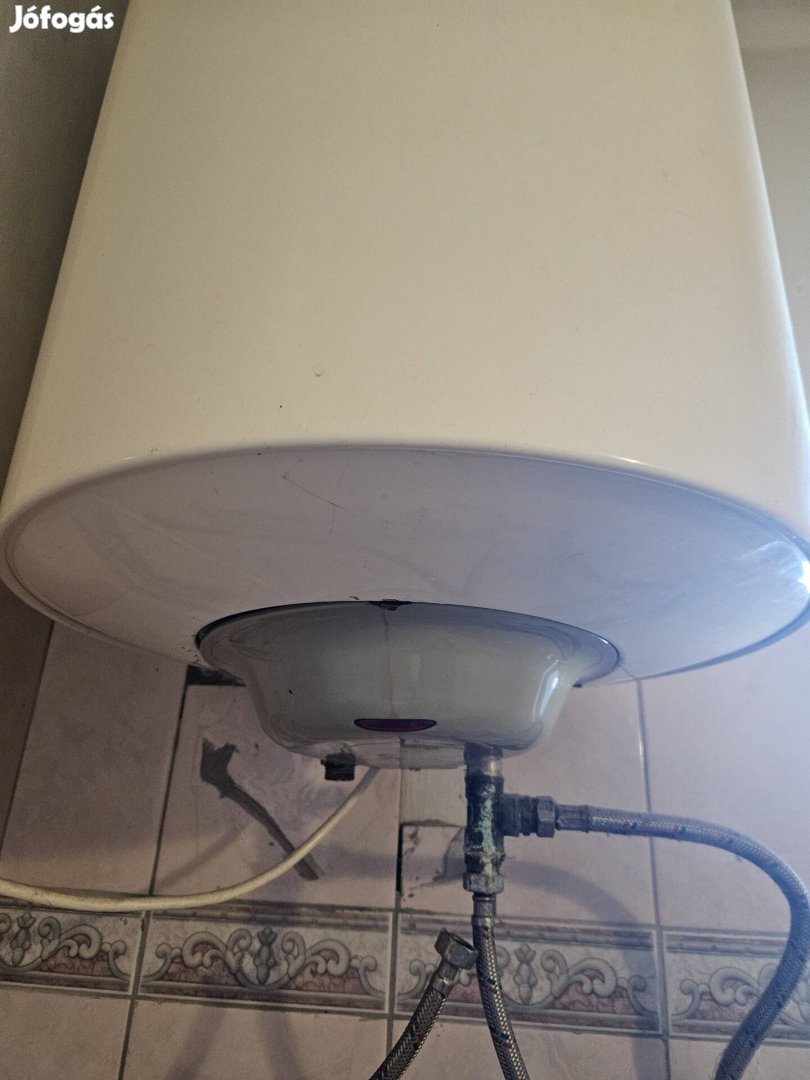 Merloni Termosanitari 80l-es villanybojler