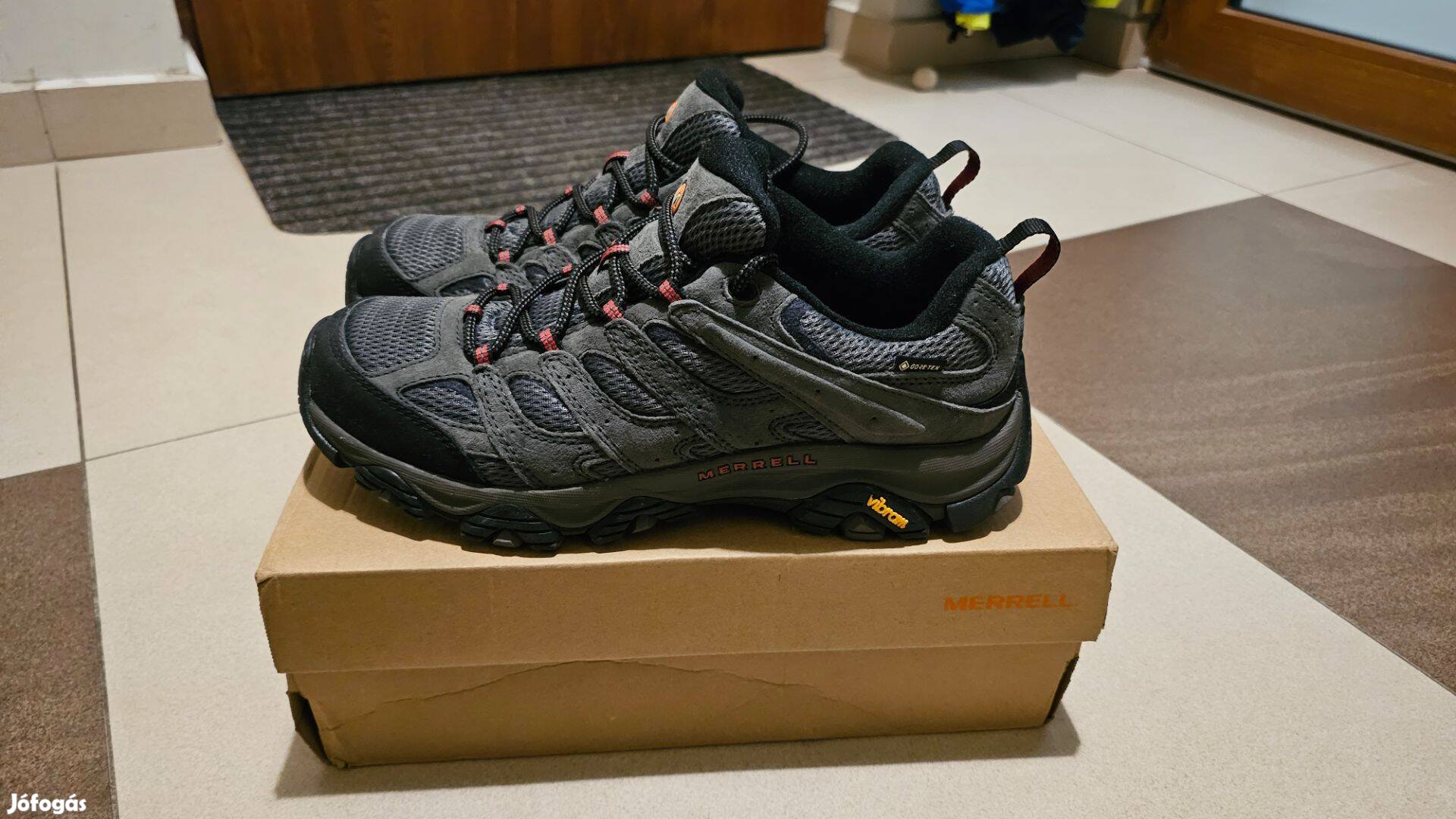 Merrell Moab 3 Beluga Goretex 46-os túracipő új