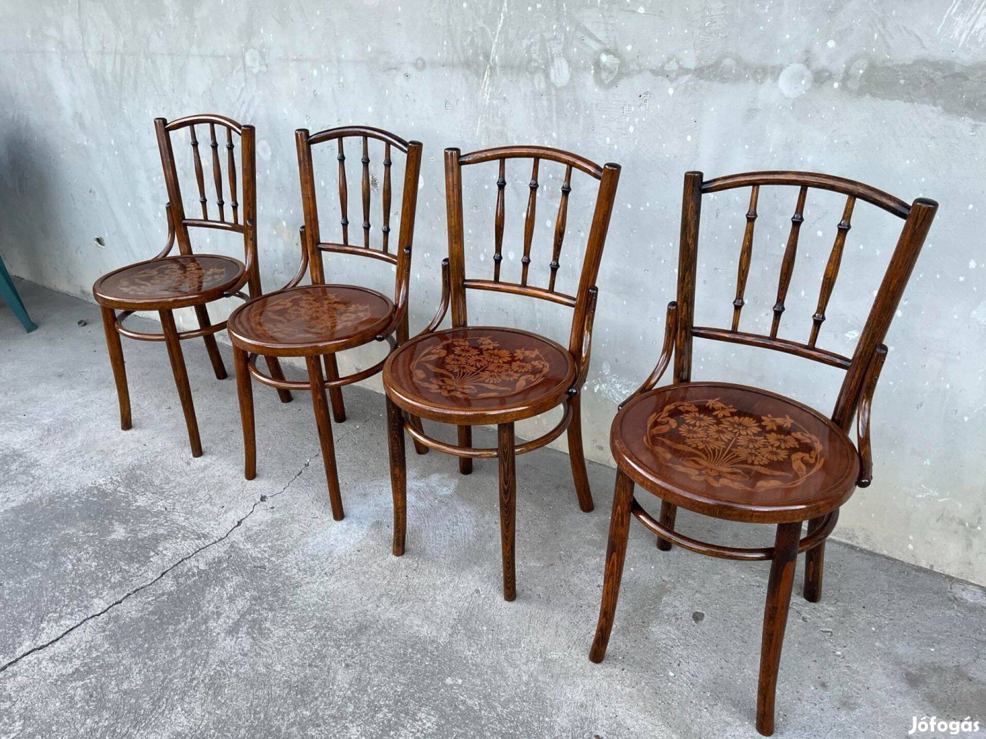 Meseszép Felújított Thonet székek 4db