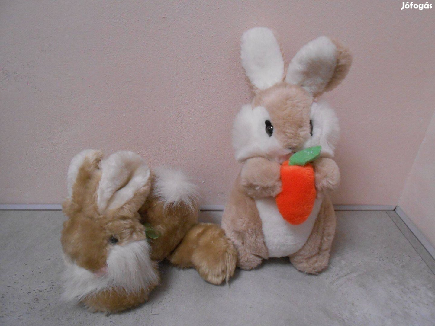 Meseszép nyuszkó páros répával