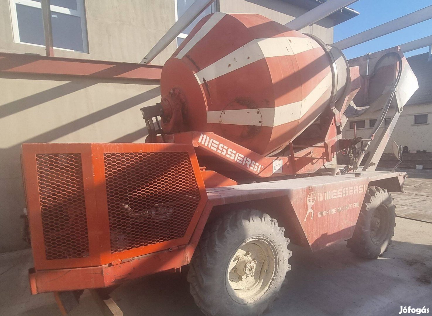 Messersi önjáró betonkeverő betonmixer 4x4