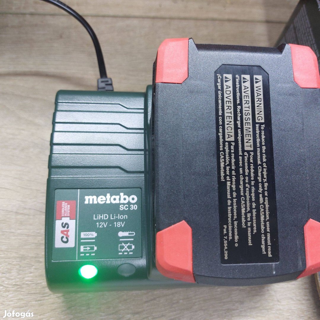 Metabo SC30 Akkutöltő & 18v 2ah akku Új