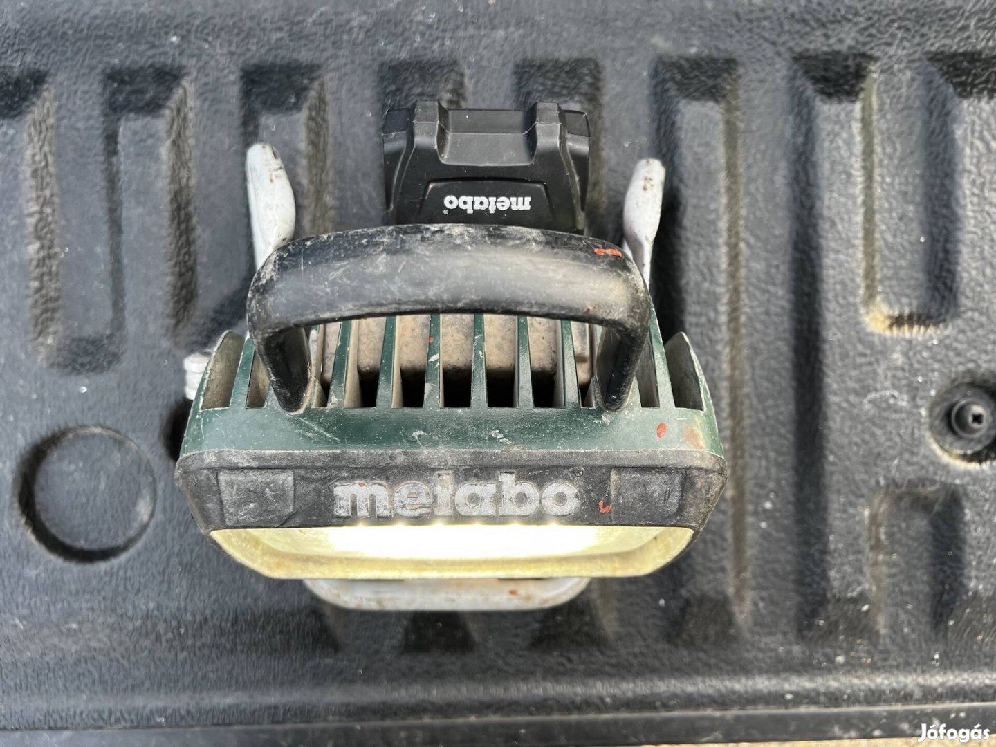 Metabo akkumulátoros reflektor