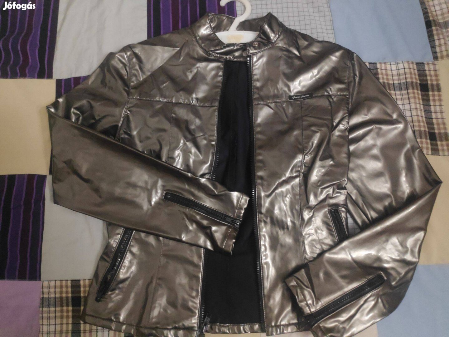 Metálszürke színű műbőr dzseki S méret