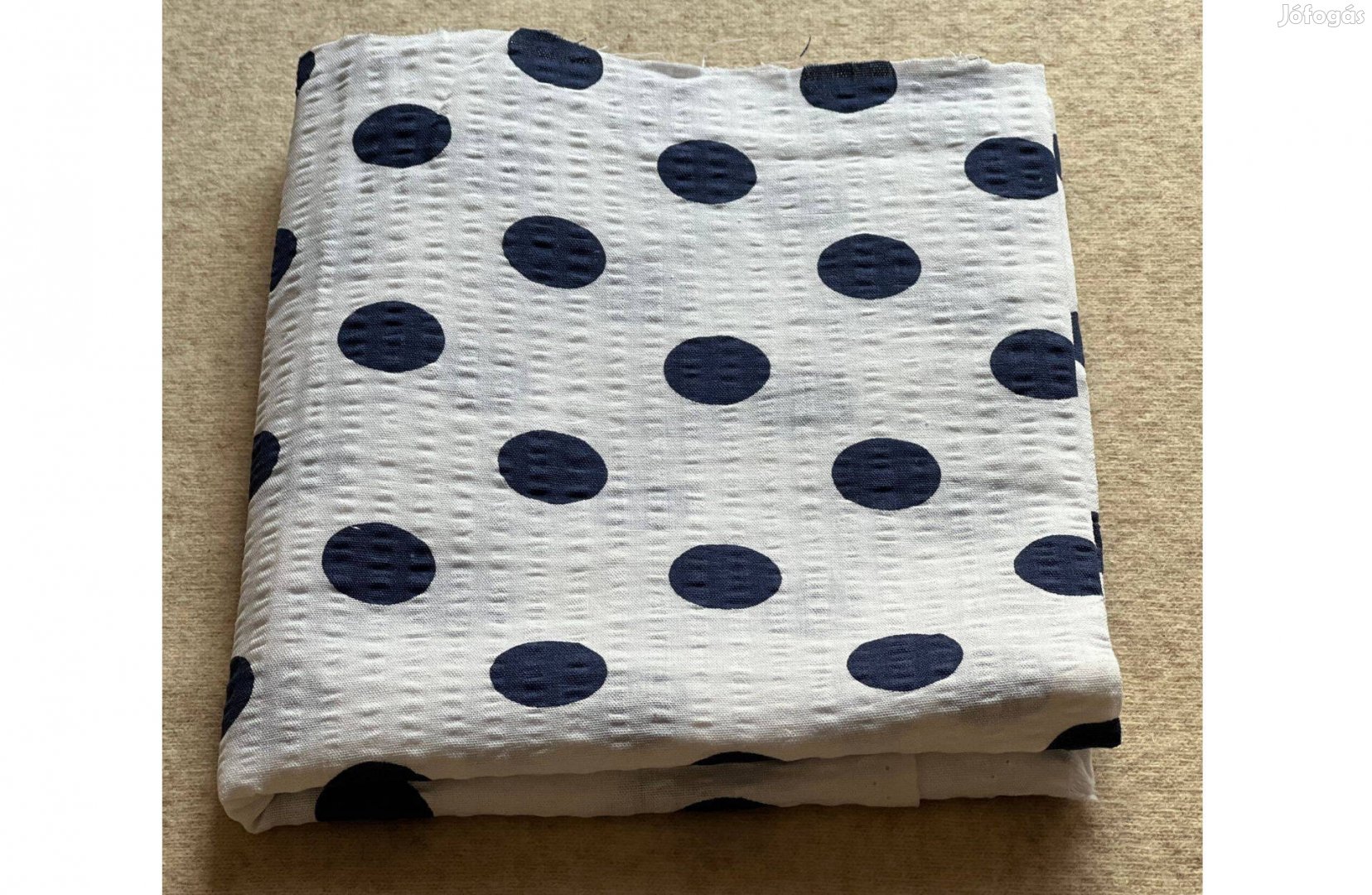 Méteráru - textil krepp fehér, kék pöttyös 2db