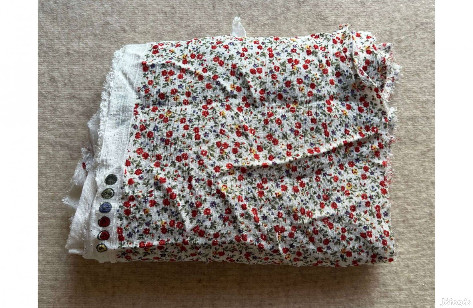 Méteráru, textil gyűrt selyemszerű rózsás piros