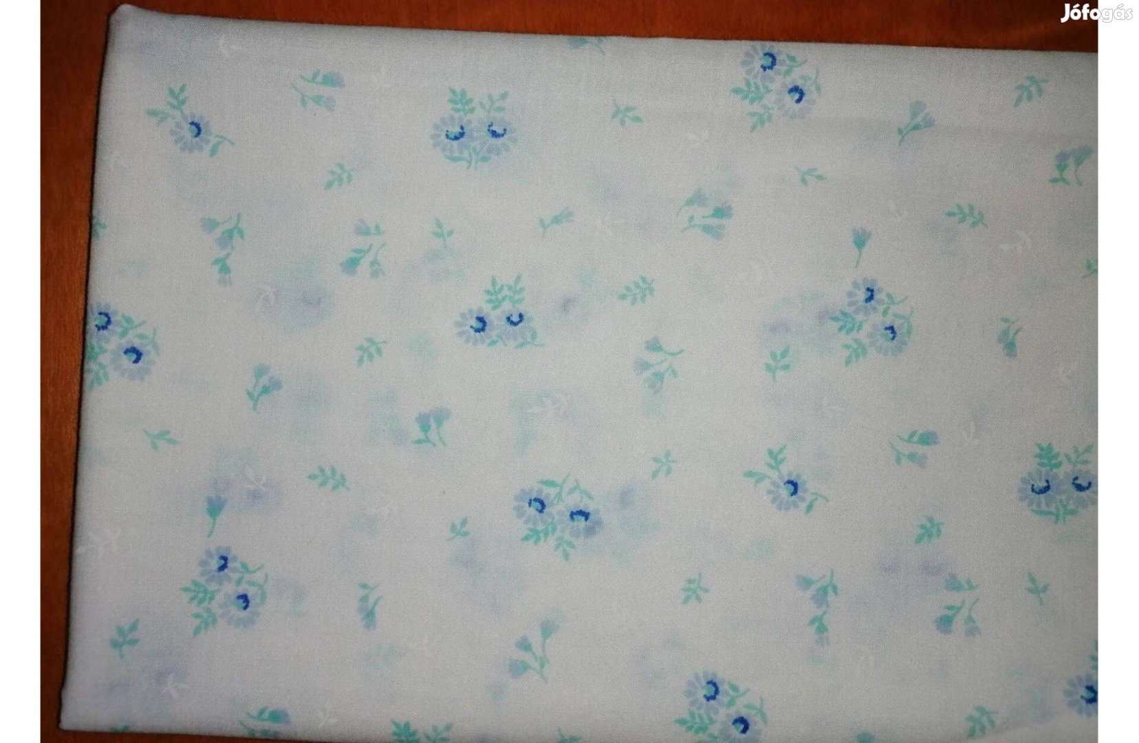 Méteráru textil (krisztina) fehér, kék 1 db
