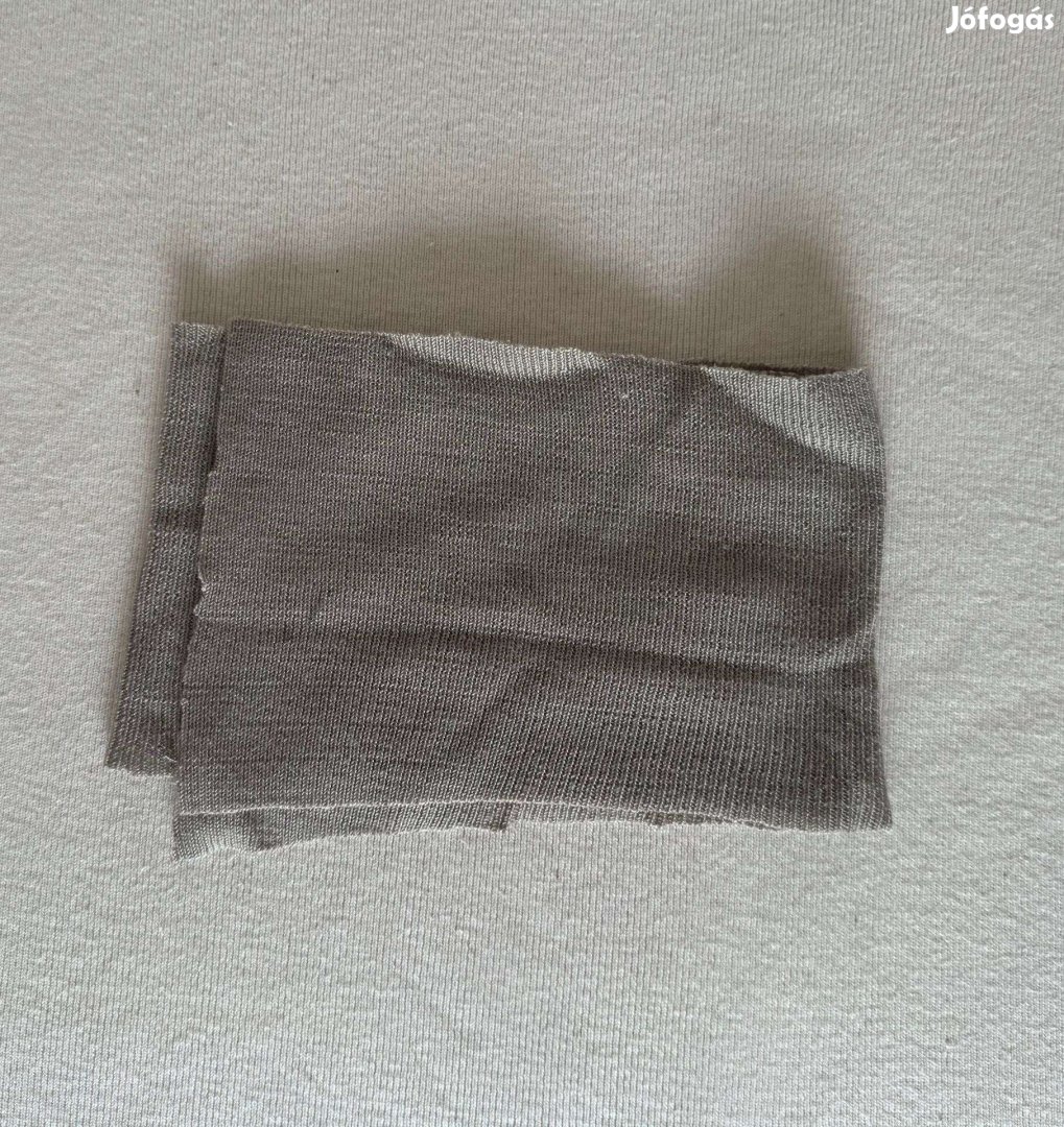 Méteráru textil (passzé) világosbarna 1 db