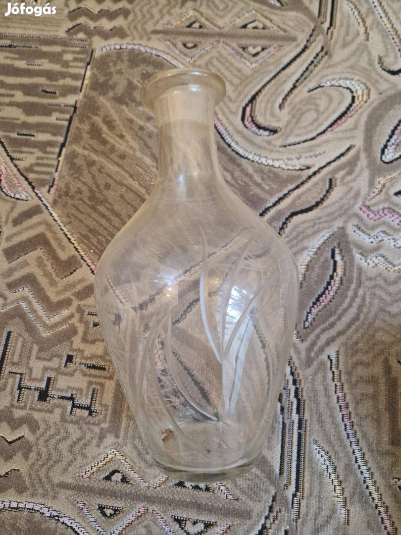 Metszett üveg maratott szájú kancsó / váza 22 cm magas