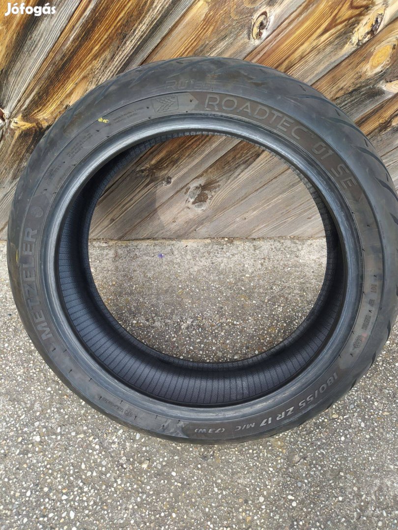 Metzeler Roadtec 01 SE hátsó motorgumi 180/55 ZR 17