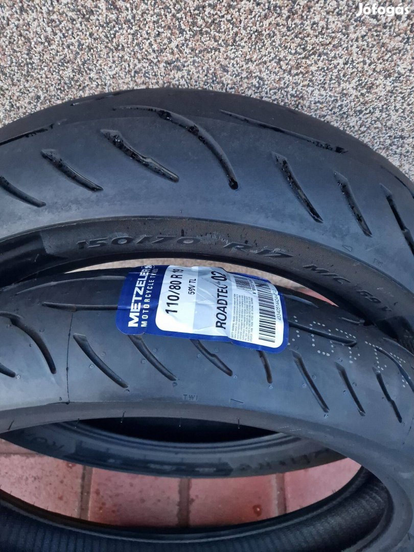 Metzeller Roadtec02 110/80R19, 150/70R17 motorgumi