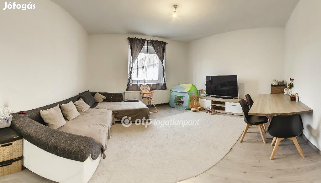 Mezőkövesdi 75 nm-es ház eladó