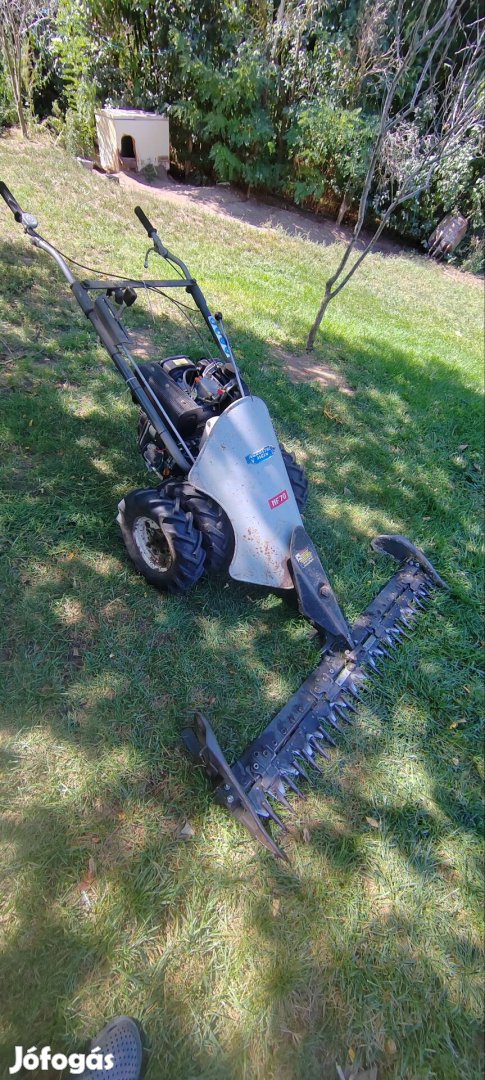 Mf 70 dízel motorral 