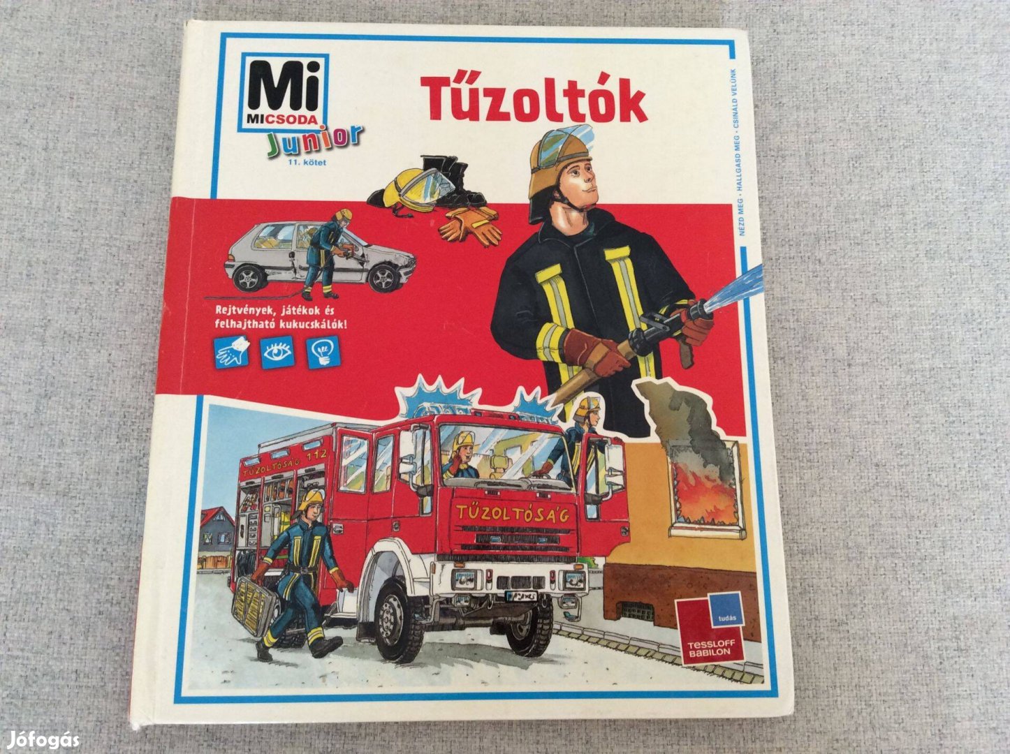 Mi Micsoda sorozat Tűzoltók kukucskálós könyv 11. kötet
