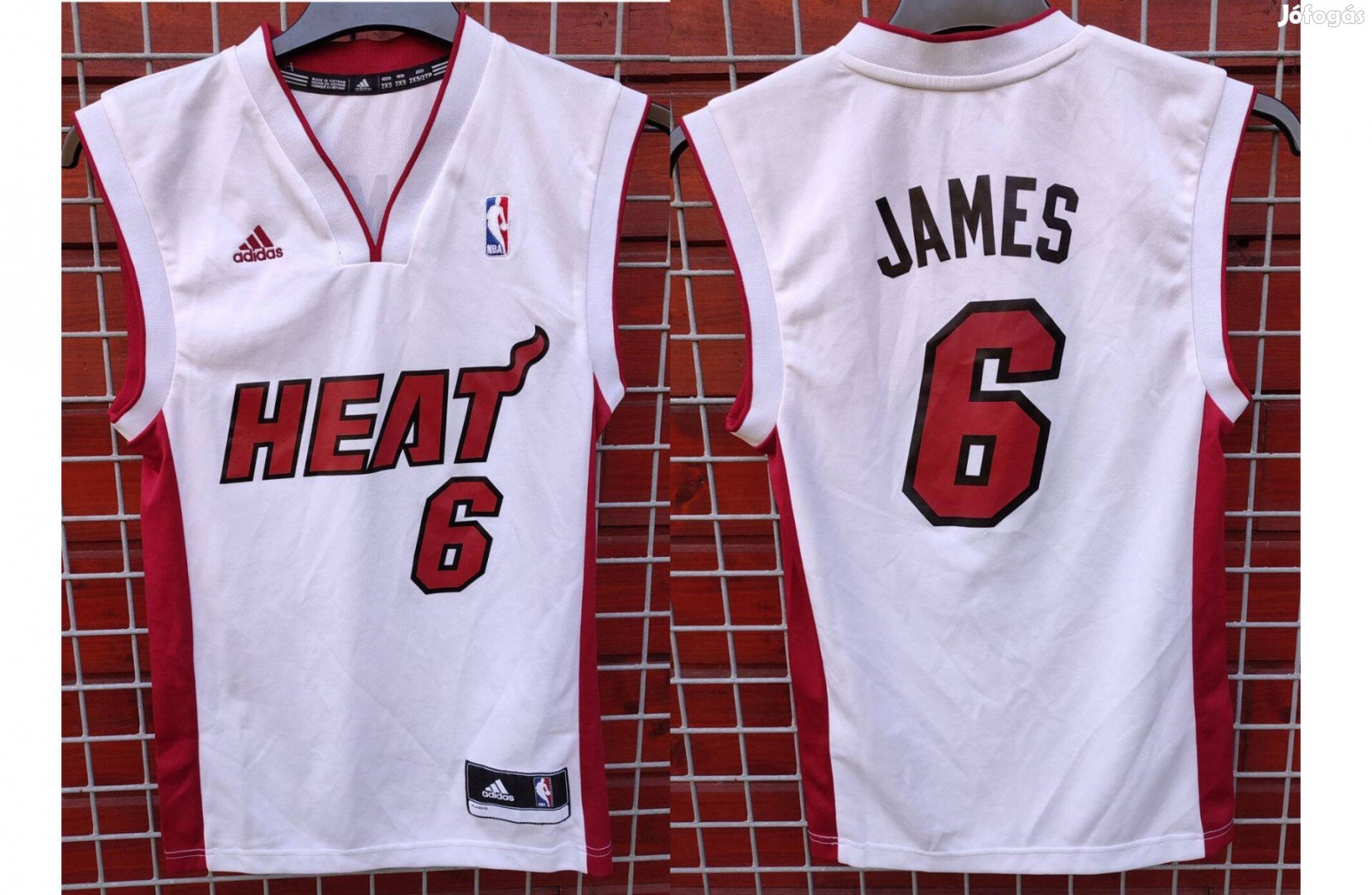 Miami Heat - Lebron James eredeti adidas fehér NBA kosaras mez (2XS)