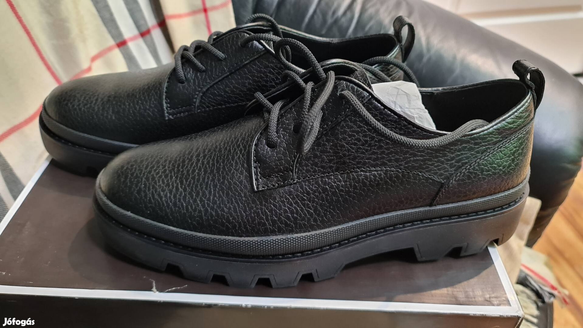 Michael Kors cipő (Új) (44) eladó!
