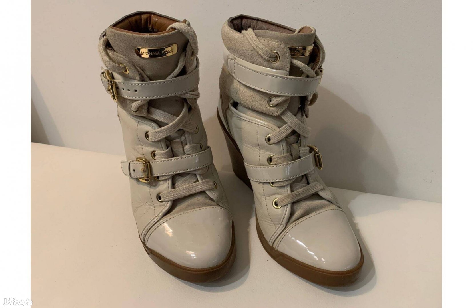 Michael Kors eredeti tört fehér bőr bakancs cipő 38