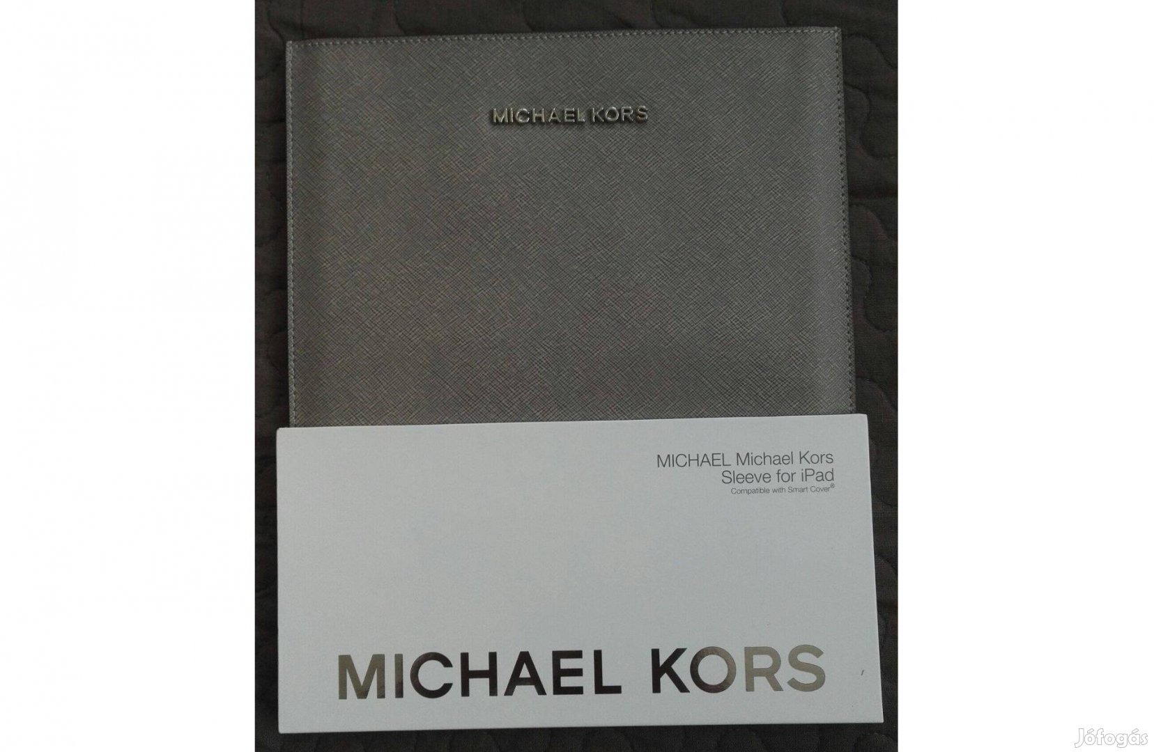 Michael Kors táblagép tartó kétféle színben!