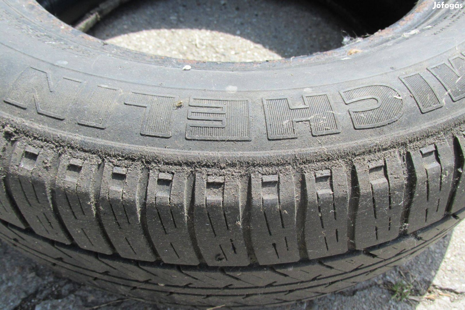 Michelin 185/65 R 14 gumi R14 Classic Radial X