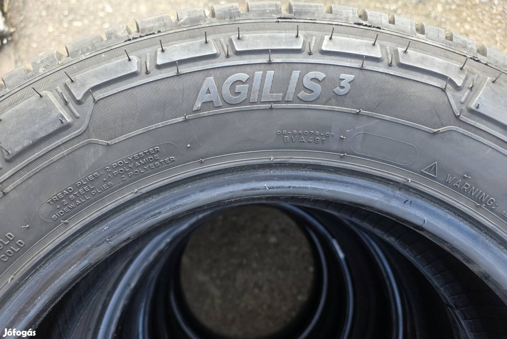 Michelin 195/75 16C autógumi