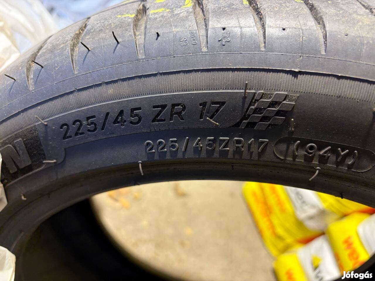 Michelin 225/45ZR17 94Y Pilot Sport 4 XL Nyári gumiabroncs garnitúra