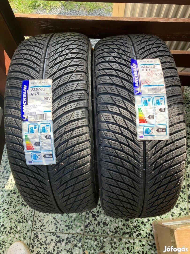 Michelin 225x45x18 95V. téli gumi féláron!