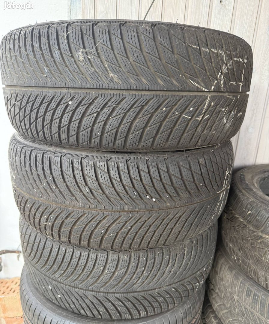 Michelin 235/40 R19 téli 