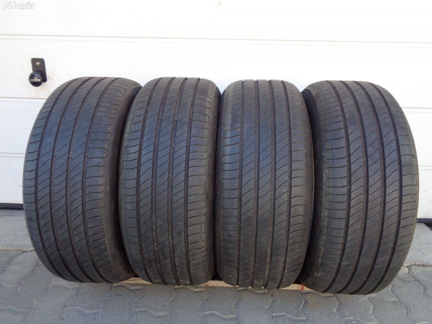 Michelin 235/50R19 nyári gumi 2023-as újszerű állapotban eladó