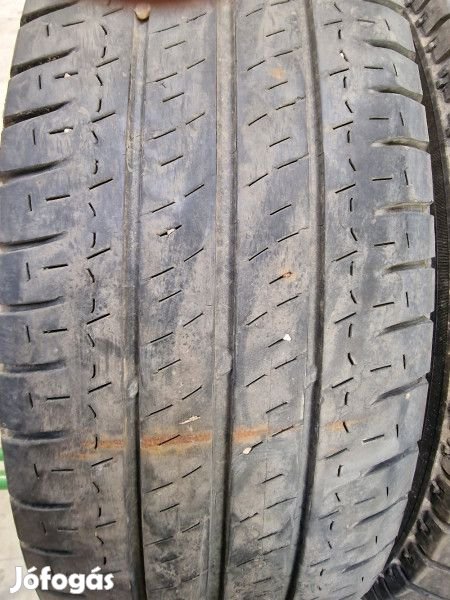 Michelin 235/65R16C AGILIS 5mm DOT18 használt gumi HG13107 nyári kis